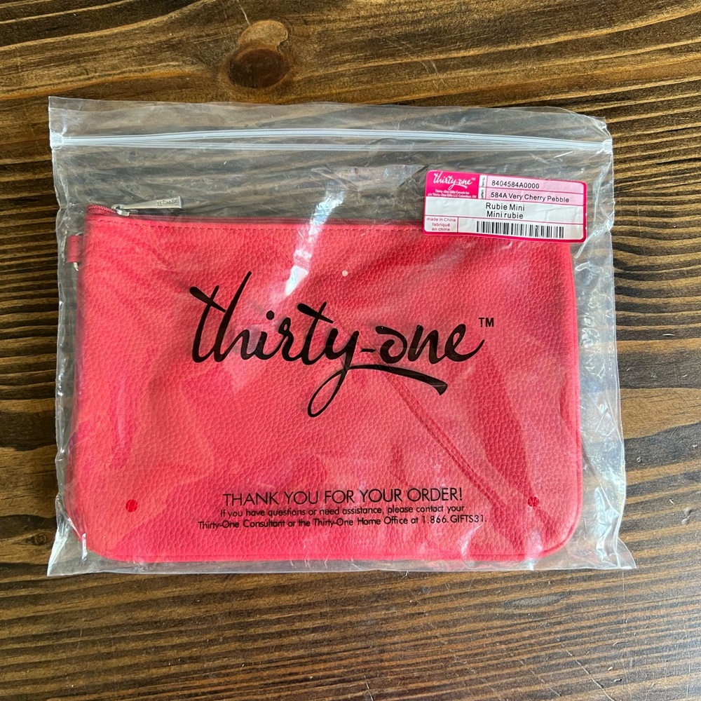 Thirty-One Vibrant Pink Pouch